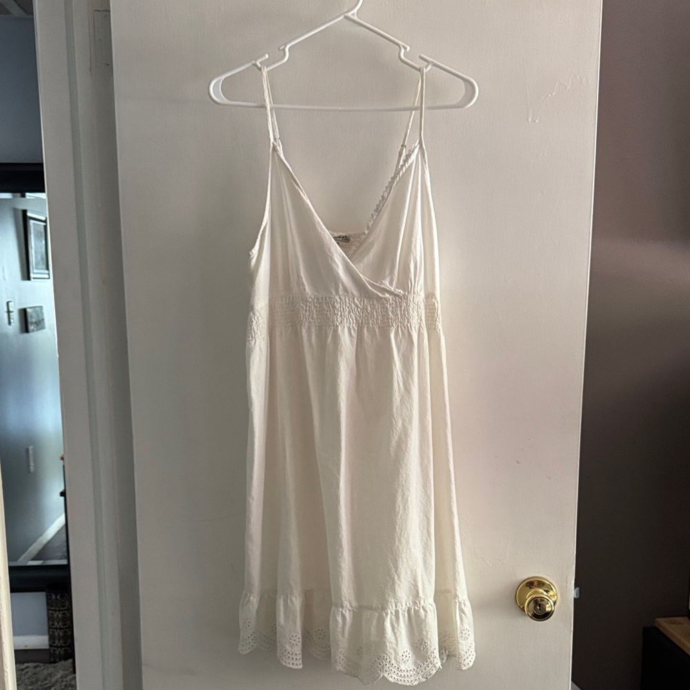 Converse Cream Lace-Trim Chemise